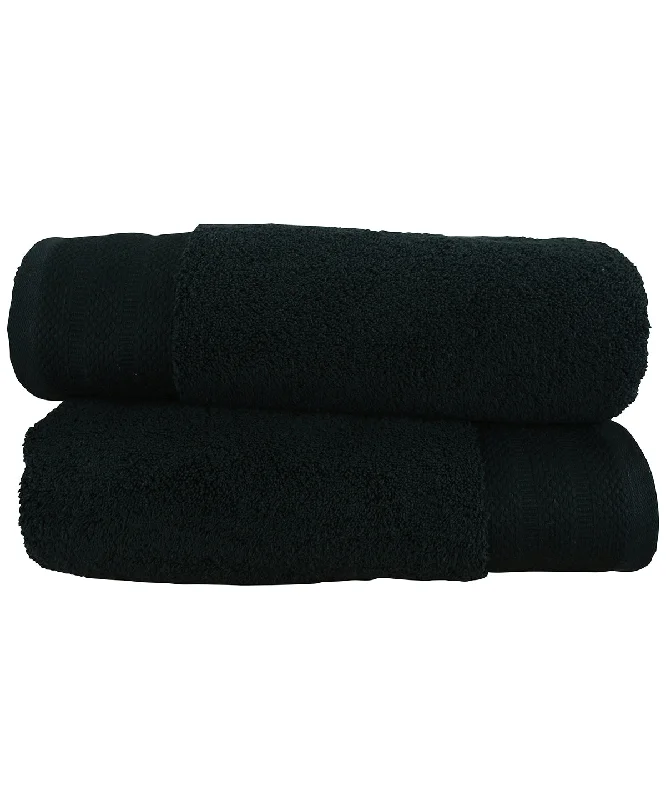 Pure Black - ARTG® Pure luxe bath towelInsulated Jackets