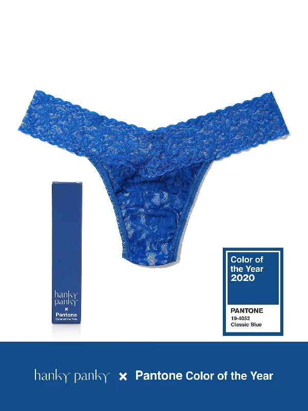 Running PantsSignature Lace Low Rise Thong | PANTONE 19-4052 Classic Blue