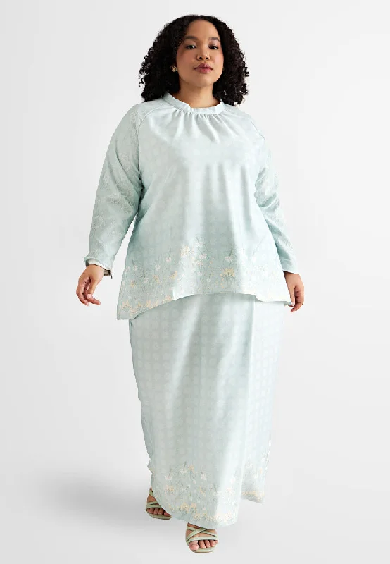 Layana Semarak Raya High Neck Lace Sleeve Kurung Set