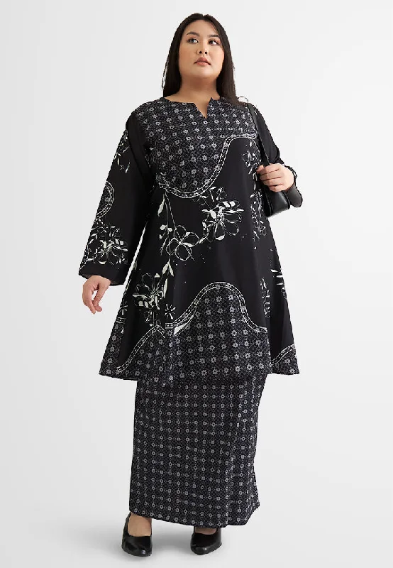 Purnama Malaysian Batik Kurung Pahang Set