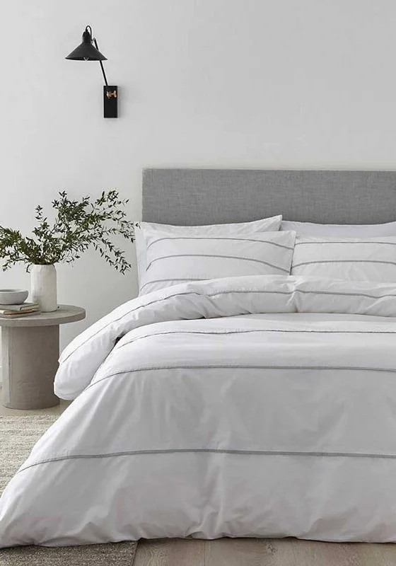 Content by Terence Conran Halstead Pleats Duvet Set, White